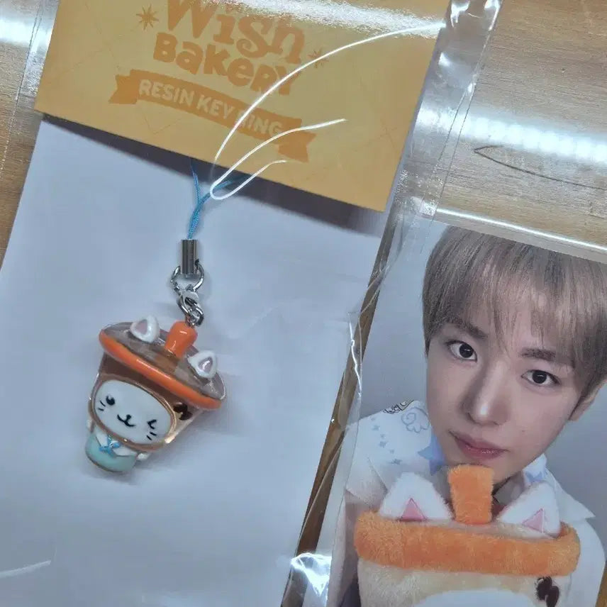 [BUNJANG] Bakery Wish Bubble Cat Resin Keychain Yuushi / 베이커리 위시 버블냥 레진키링 유우시 7만원 포카 일괄