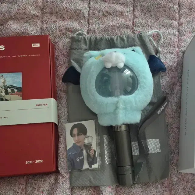[BUNJANG] ENHYPEN Official Lightstick Ver.2 (Included Memories : STEP 2 Photobook) / 수수료포함) 엔하이픈 엔진봉2 팔아요  메모리즈2(덤)