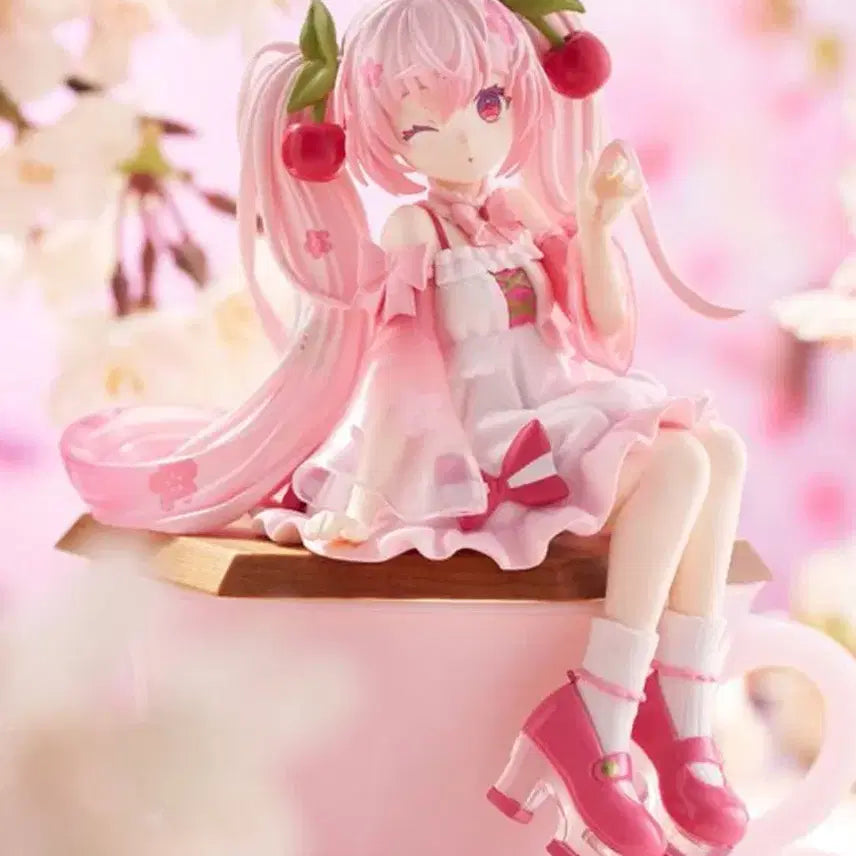 [BUNJANG] Hatsune Miku Sakura Miku Noodle Stopper Figure 2025 Wink Version / (미개봉)하츠네 미쿠 사쿠라 미쿠 누들스토퍼 피규어 2025 윙크피규어