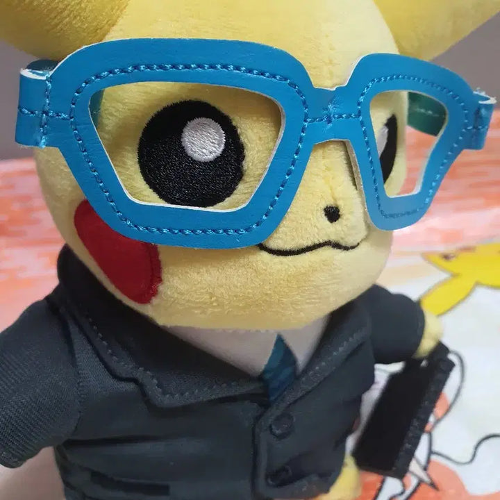 [BUNJANG] Pikachu "Office Worker" Plush Toy / 안경 피카츄 회사원 피카츄 인형