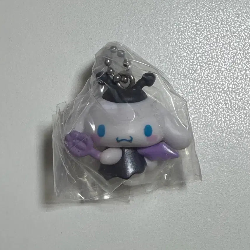 [BUNJANG] Bandai Sanrio Devil Swing Gacha Yumemiru Devil Cinnamon Roll / 반다이 산리오 악마 스윙 가챠 유메미루 데빌 시나모롤