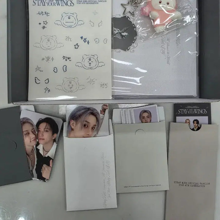 [BUNJANG] Stray Kids 6th Fanclub Kit Bundle Set (Excluding Keychain) / 스키즈 6기 팬키트 키링이랑 필릭스 빼고 일괄