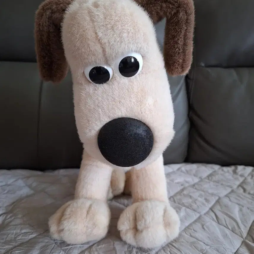 [BUNJANG] Wallace &amp; Gromit Classic Japanese Gromit Medium Plush / 일본 고전 월레스와 그로밋 네발 중형 인형