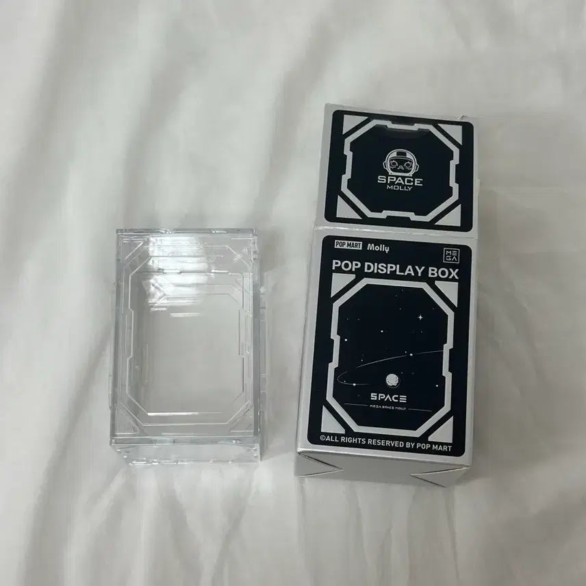 [BUNJANG] Pop Mart Space Molly Display Box / 팝마트 스페이스몰리 디스플레이 박스 팝니다 !