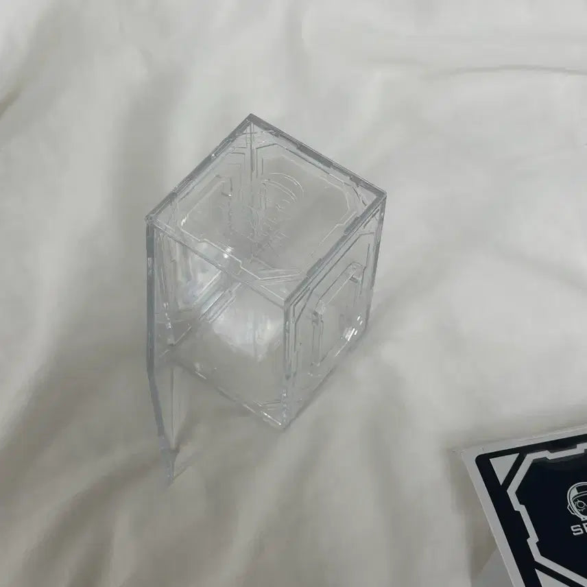 [BUNJANG] Pop Mart Space Molly Display Box / 팝마트 스페이스몰리 디스플레이 박스 팝니다 !