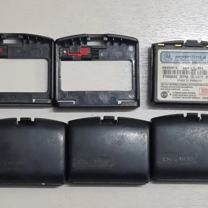 [BUNJANG] Motorola StarTAC 7760 Full Set with 5 Batteries / 모토로라 스타텍 7760 풀셋(배터리5개)