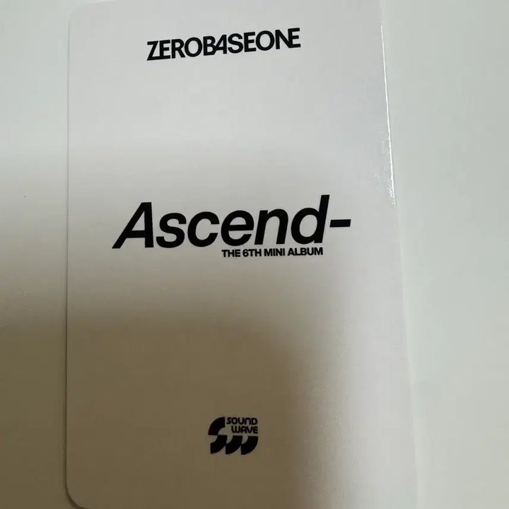 [BUNJANG] ZEROBASEONE ZB1 Ascend Photobook Ver. Soundwave Kim Jiwoong POB / 제로베이스원 zb1 어센드 Ascend 포토북 ver 사운드웨이브 김지웅