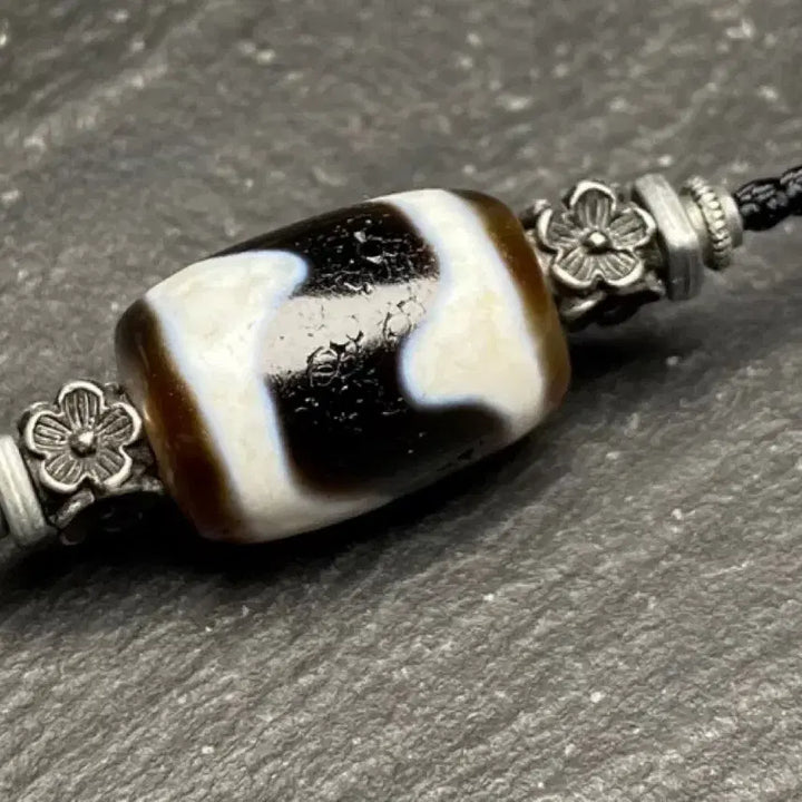 [BUNJANG] Tibetan Dzi Bead Agate Focal Bead / Dzi bead 티벳 호아천주 / 수집품/ 희귀/ 목걸이