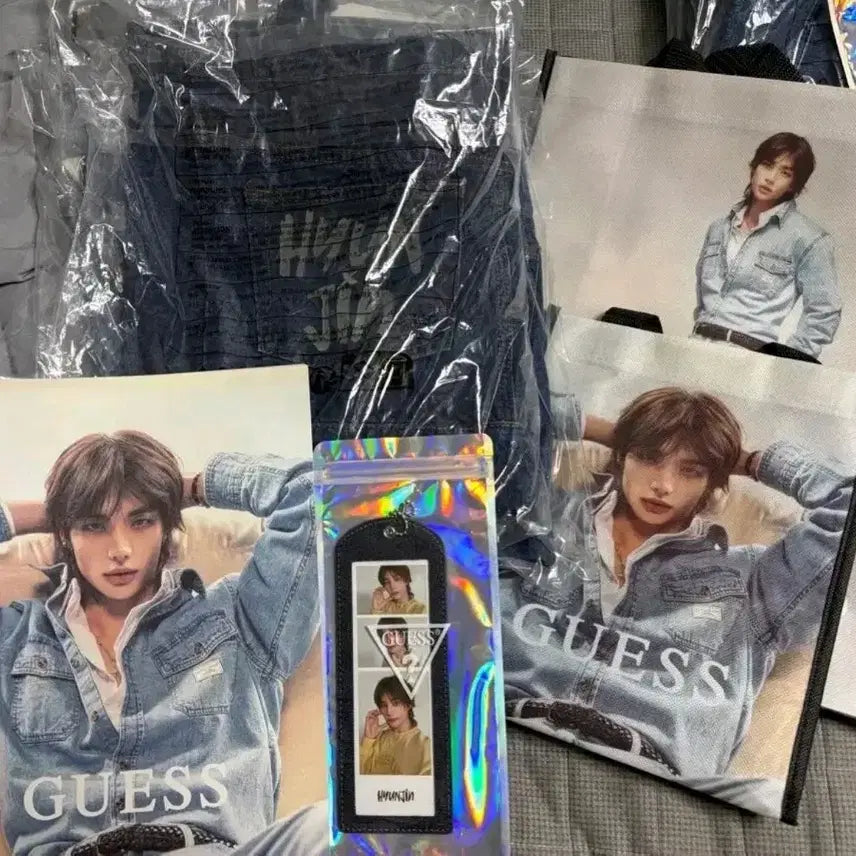 [BUNJANG] Stray Kids Hyunjin x Guess Engraved Denim Mini Bag Bundle Set / 스트레이키즈 현진 각인 현진 데님백