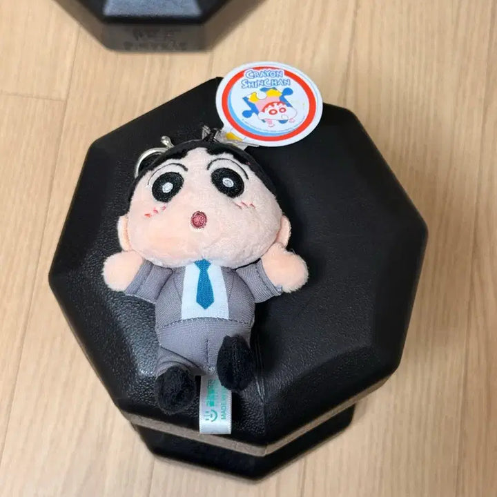 [BUNJANG] Crayon Shin-chan Office Worker Keychain / 짱구는 못말려 짱구 회사원 키링