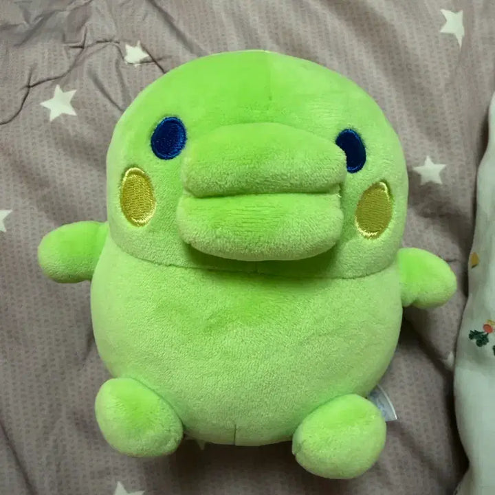 [BUNJANG] Tamagotchi Kuchipatchi Sitting Plush Doll / 다마고치 구치파치 오스와리 인형 앉은 누이 주댕치 쿠치파치