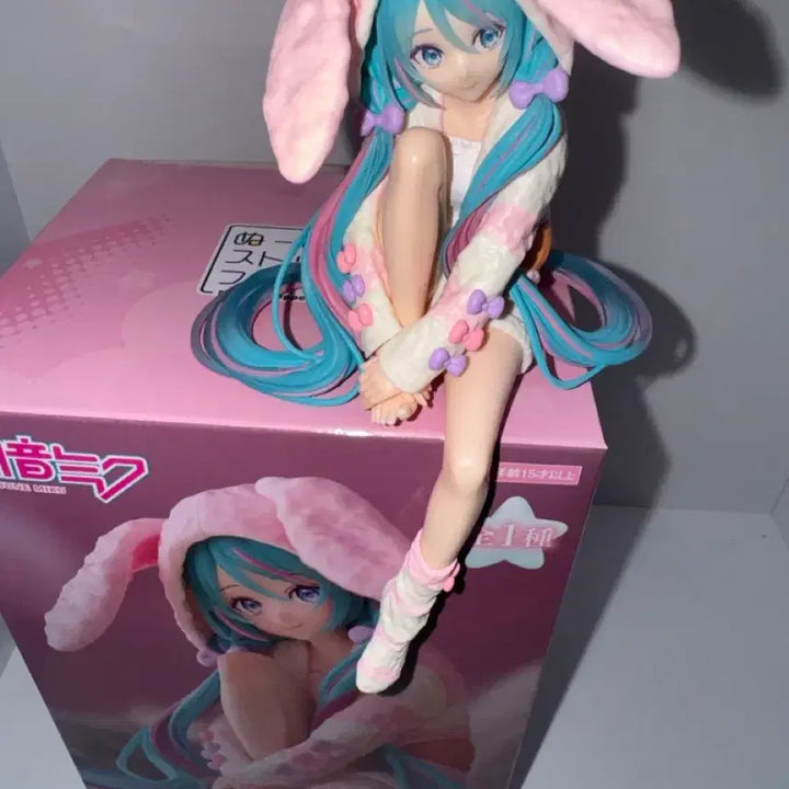 [BUNJANG] Hatsune Miku Rabbit Ear Pajamas Noodle Stopper Figure / 하츠네미쿠 토끼귀 파자마 누들스토퍼 피규어