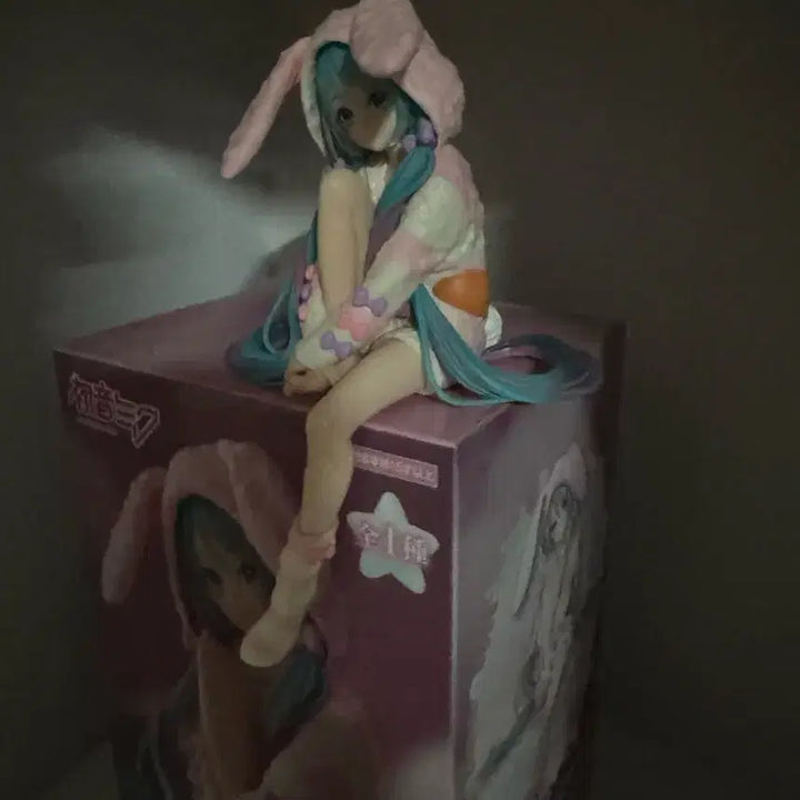 [BUNJANG] Hatsune Miku Rabbit Ear Pajamas Noodle Stopper Figure / 하츠네미쿠 토끼귀 파자마 누들스토퍼 피규어