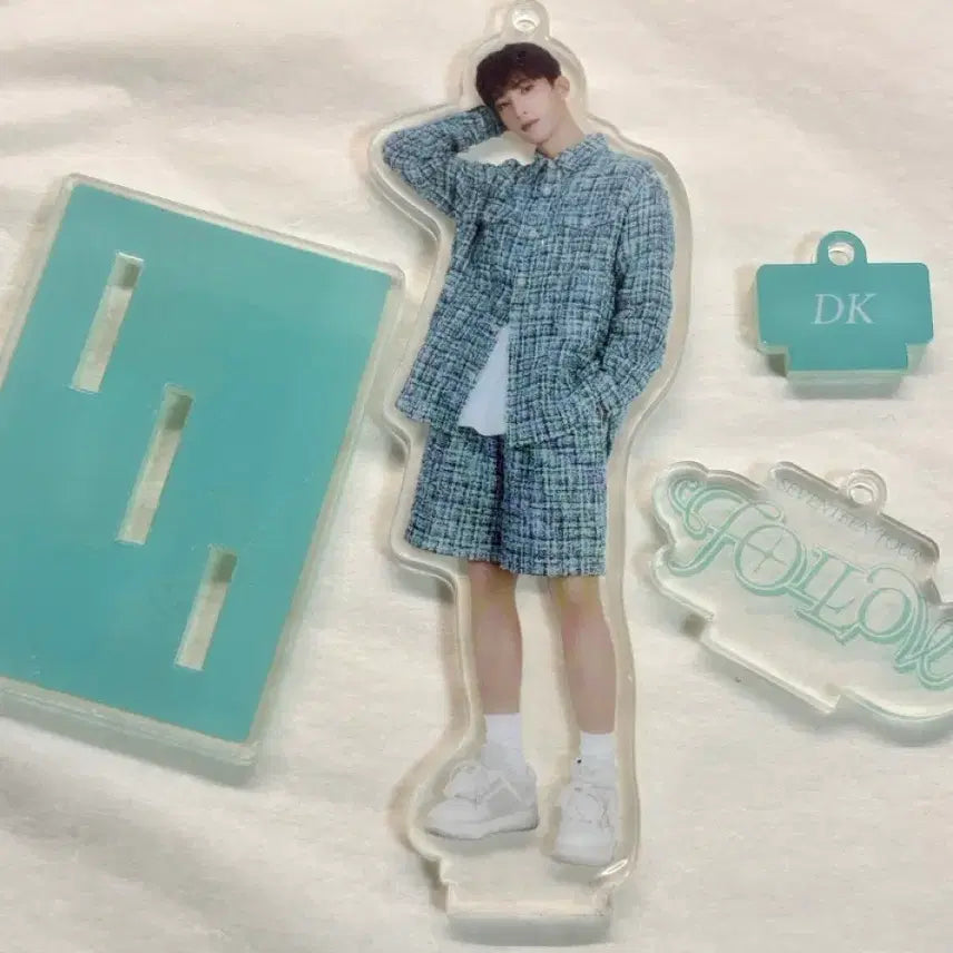 [BUNJANG] SEVENTEEN Dokyeom Follow Acrylic Stand / 세븐틴 도겸 follow 아크릴 스탠드 판매