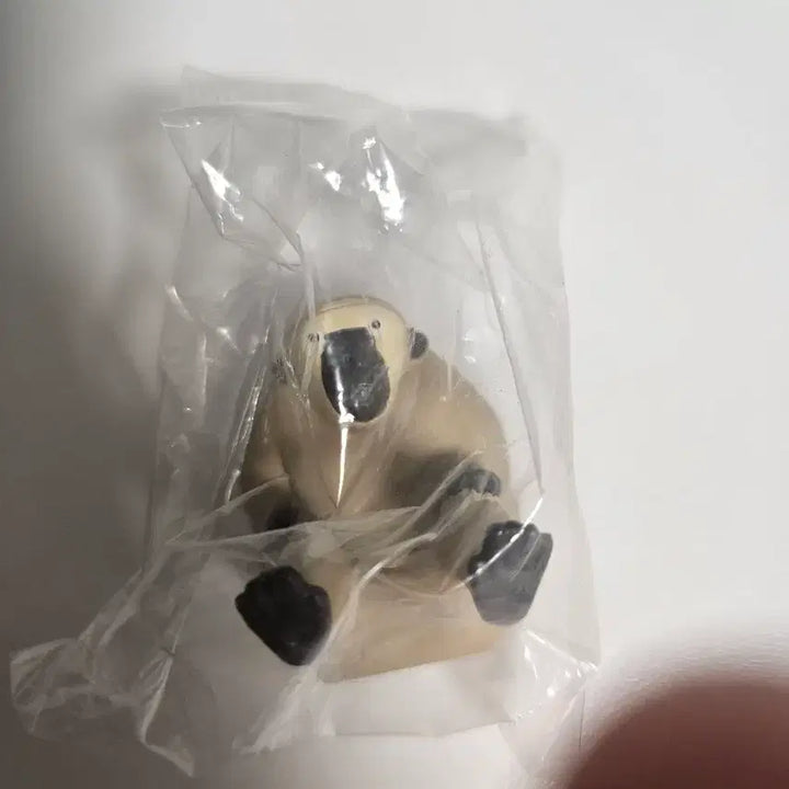 [BUNJANG] Crayon Shin-chan Monkey Butt-Walking Gacha Figure / 짱구 엉덩이 걷기 가챠 (원숭이)