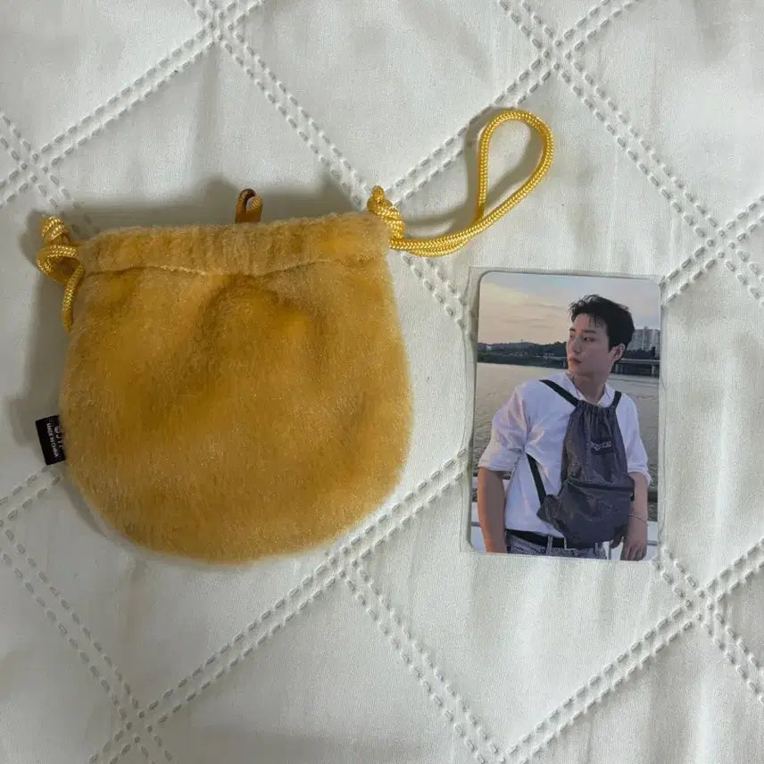 [BUNJANG] DAY6 Jansport Collaboration Pouch Young K Photocard Included / 데이식스 잔스포츠 콜라보 파우치 영케이 케 포카포함
