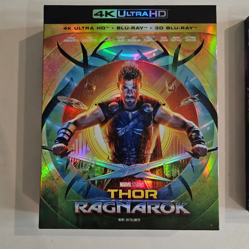 [BUNJANG] Thor: Ragnarok / Avengers: Infinity War 4K UHD Blu-ray Bundle / 마블 토르 라그나로크 + 어벤져스 인피니티 워 4K UHD 블루레이 일괄