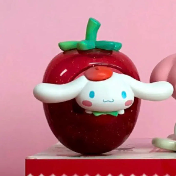 [BUNJANG] Sanrio Cinnamoroll Strawberry Figure / 산리오 시나모롤 딸기 피규어