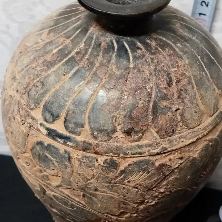 [BUNJANG] Uncertain Period Peony Decorated Black Glazed Meiping Vase / 연대 미상 목단문 흑유매병 판매자 추천 상품