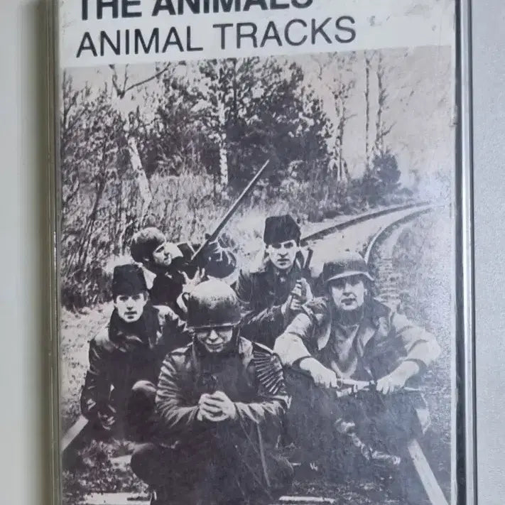 [BUNJANG] Animal Tracks Cassette Tape (Unsealed) / 애니멀스 Animal Tracks (개봉 카세트테이프)