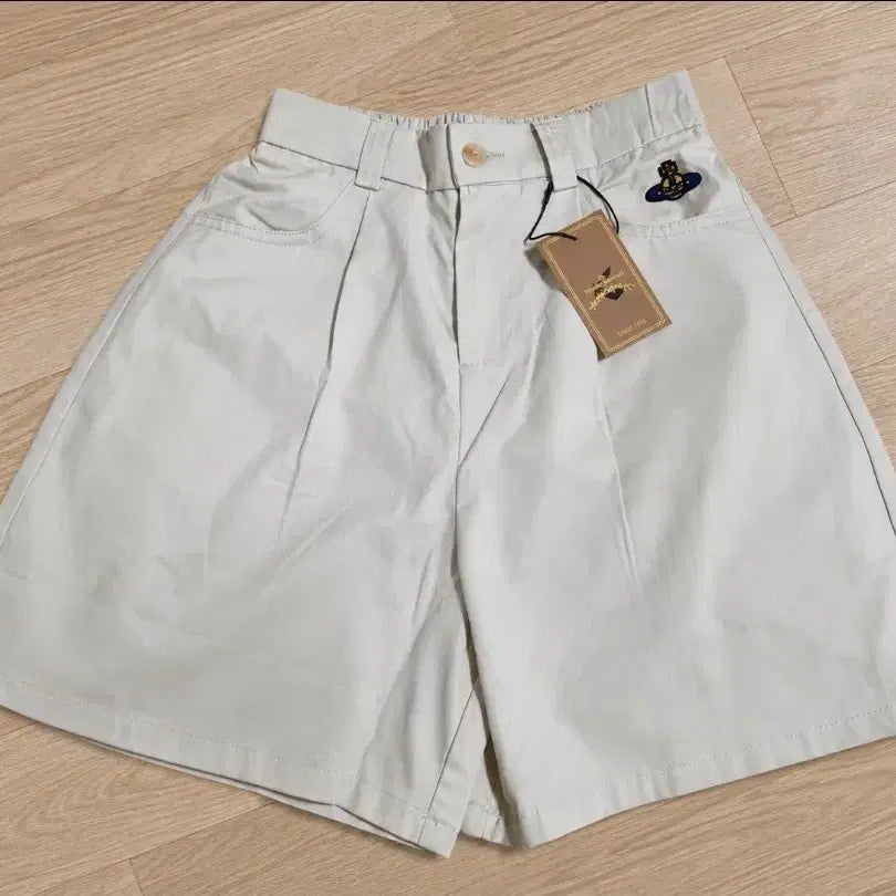 [BUNJANG] Vivienne Westwood A-Line Banding Shorts Beige M New / 비비안 웨스트우드 A라인 밴딩 4부 반바지 M 새상품