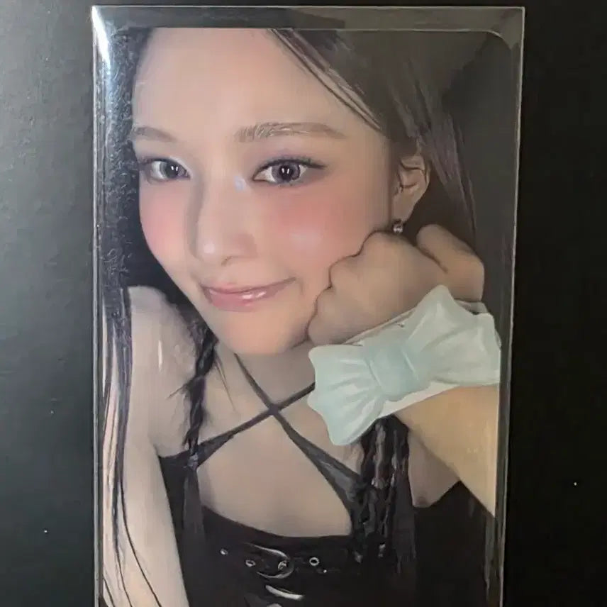 [BUNJANG] IZNA Jimin 2nd Week Studio Photocard / 이즈나 지민 2주차 공방 포카