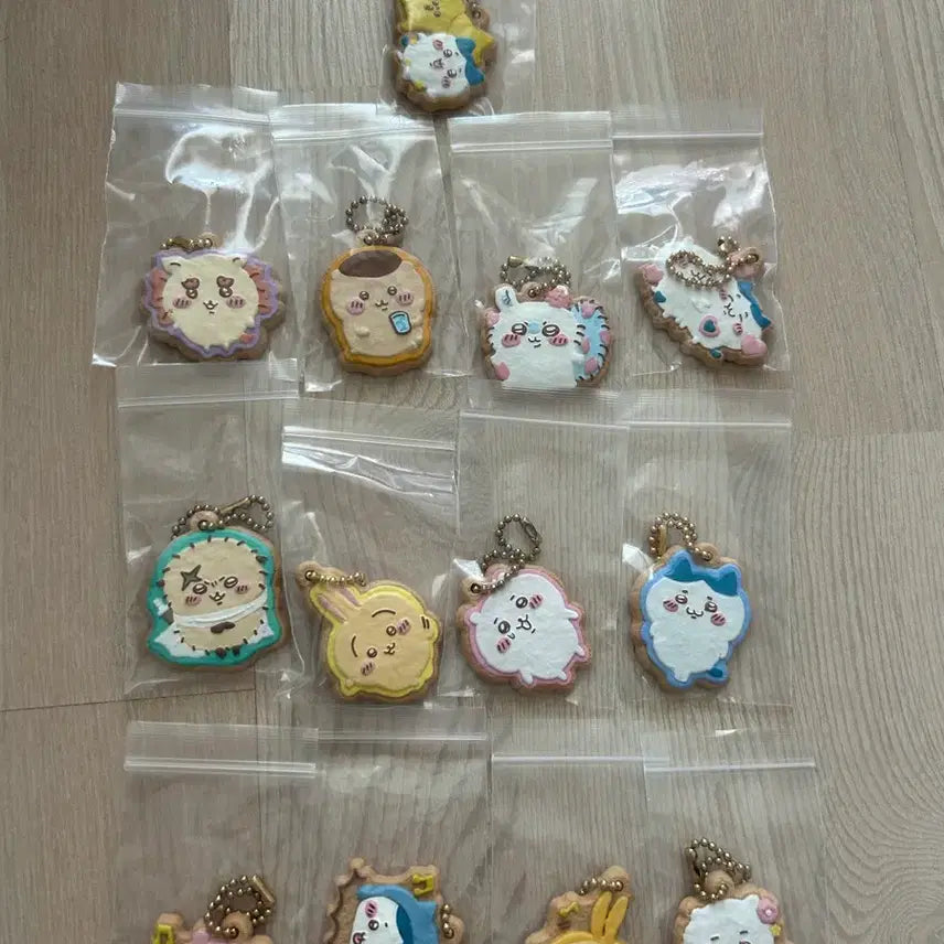 [BUNJANG] Chiikawa Cookie Charm Keychain Set (Series 1, 13 Types) / 치이카와 쿠키참 키링 1탄 13종 세트