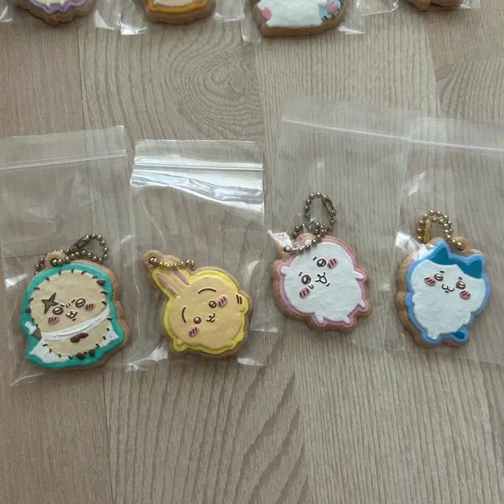 [BUNJANG] Chiikawa Cookie Charm Keychain Set (Series 1, 13 Types) / 치이카와 쿠키참 키링 1탄 13종 세트