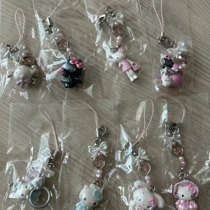 [BUNJANG] Hello Kitty Angel &amp; Devil Secret Strap Set (8 Types) / 헬로키티 천사와악마 시크릿 스트랩 8종 세트