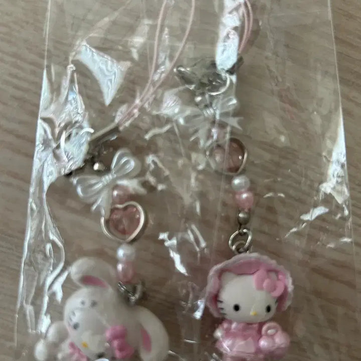 [BUNJANG] Hello Kitty Angel &amp; Devil Secret Strap Set (8 Types) / 헬로키티 천사와악마 시크릿 스트랩 8종 세트