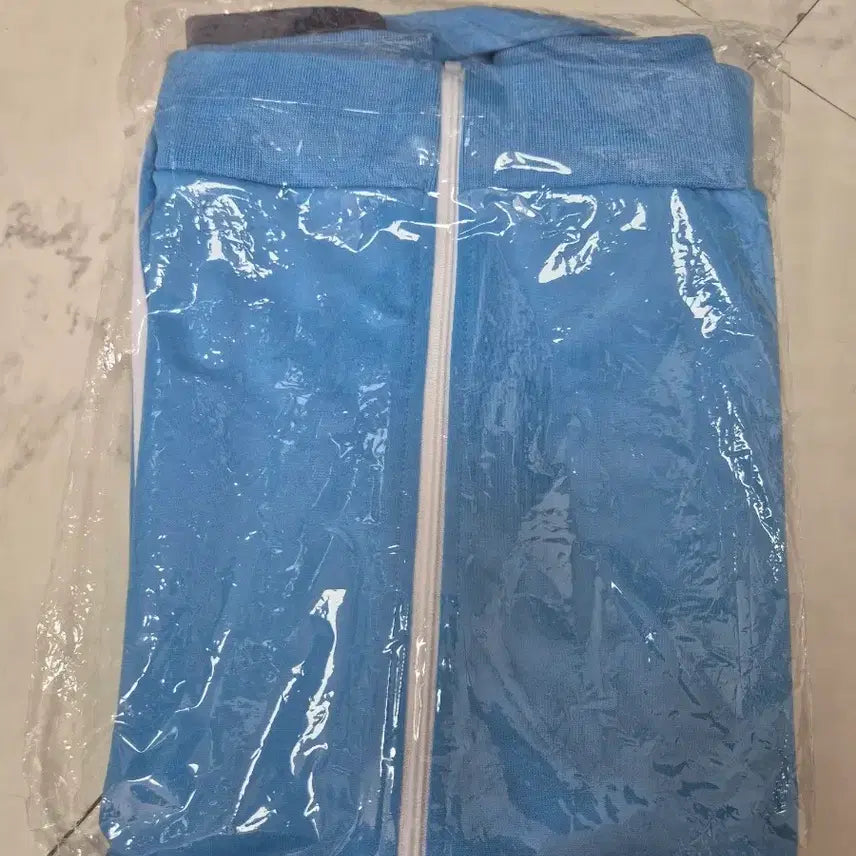 [BUNJANG] Blue Archive Millennium Athletic Uniform 2XL / 블루아카이브 밀레니엄 체육복 2XL