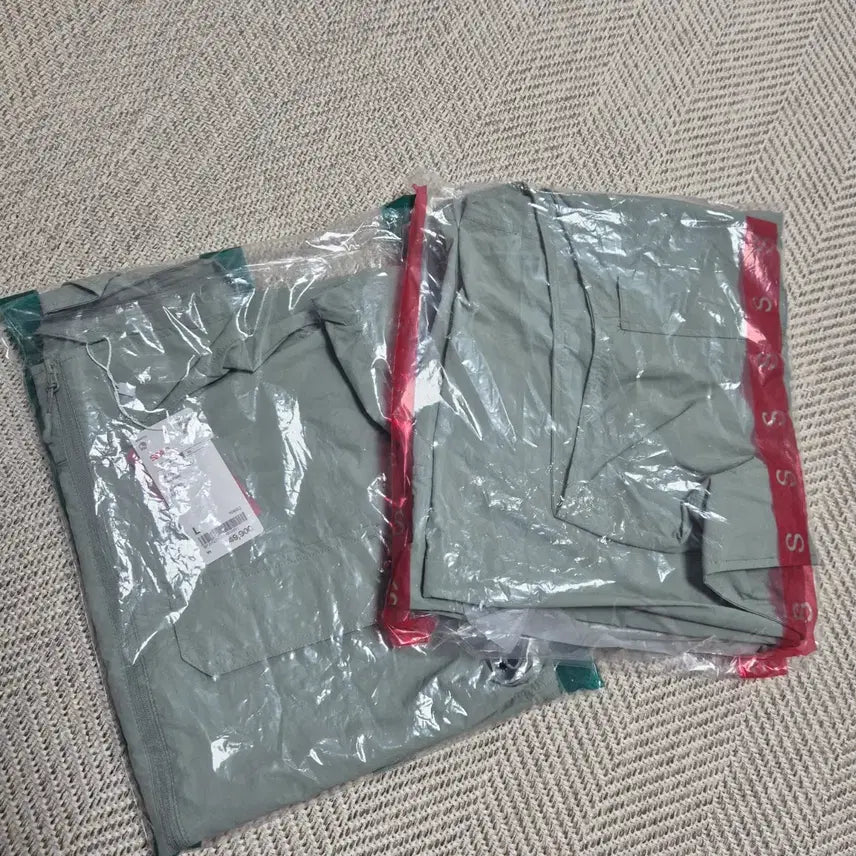 [BUNJANG] SPAO x Naruto Collaboration Nylon Vest / 스파오x나루토 콜라보 나일론 베스트 S,L