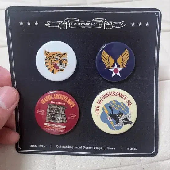 [BUNJANG] Outstanding Seoul Forest Flagship Store Badge Set / 아웃스탠딩 서울숲 플래그십 스토어 뱃지 세트 2개