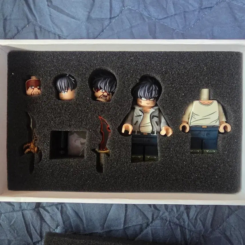 [BUNJANG] NERV Solo Leveling Sung Jinwoo Lego Minifigure / NERV 나혼렙 성진우 레고 미니피규어 판매합니다.
