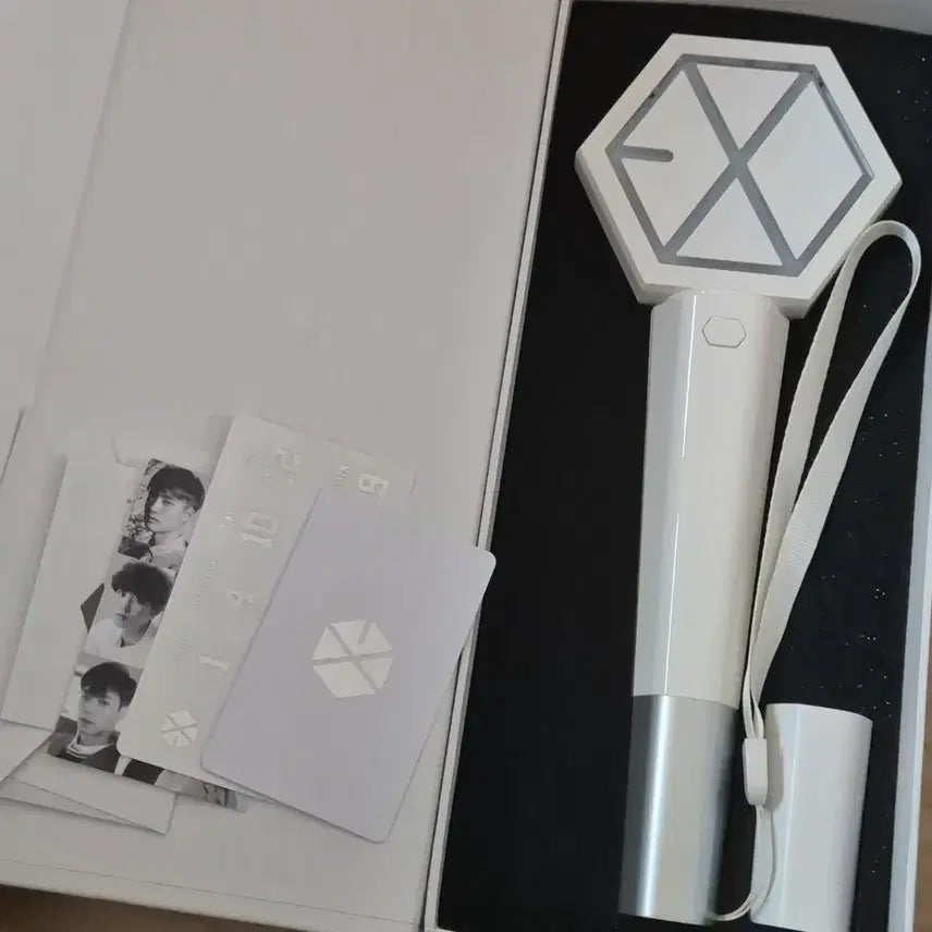 [BUNJANG] EXO Official Light Stick Ver.2 / 엑소 응원봉 에리디봉 Ver.2 (EXO)