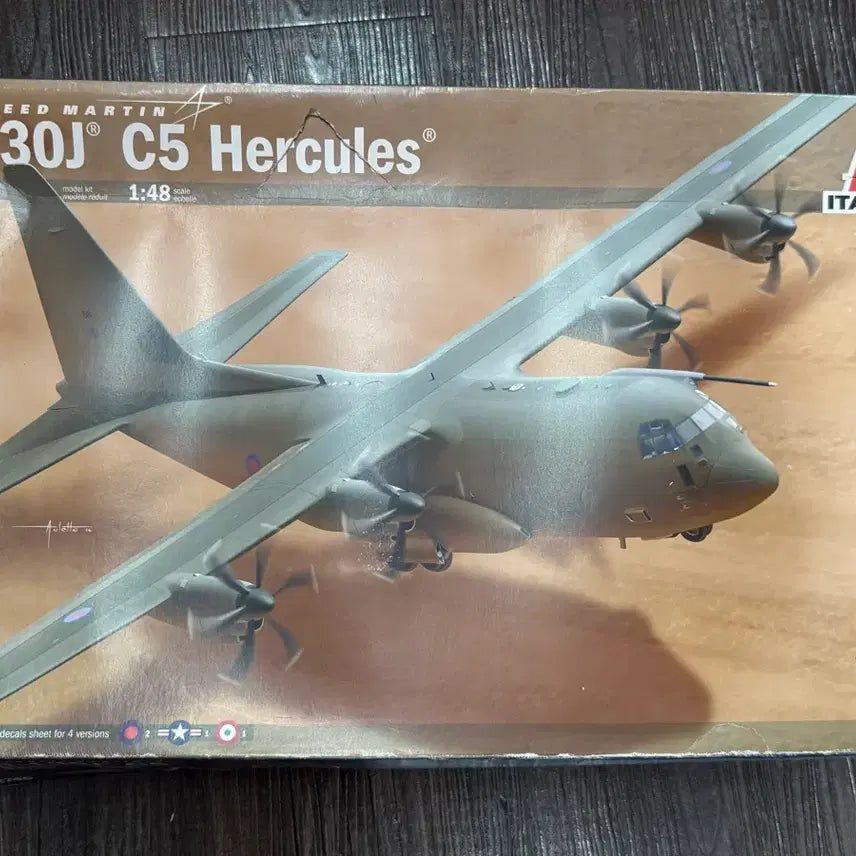 [SOLD OUT] 이타러리 1/48 C-130J