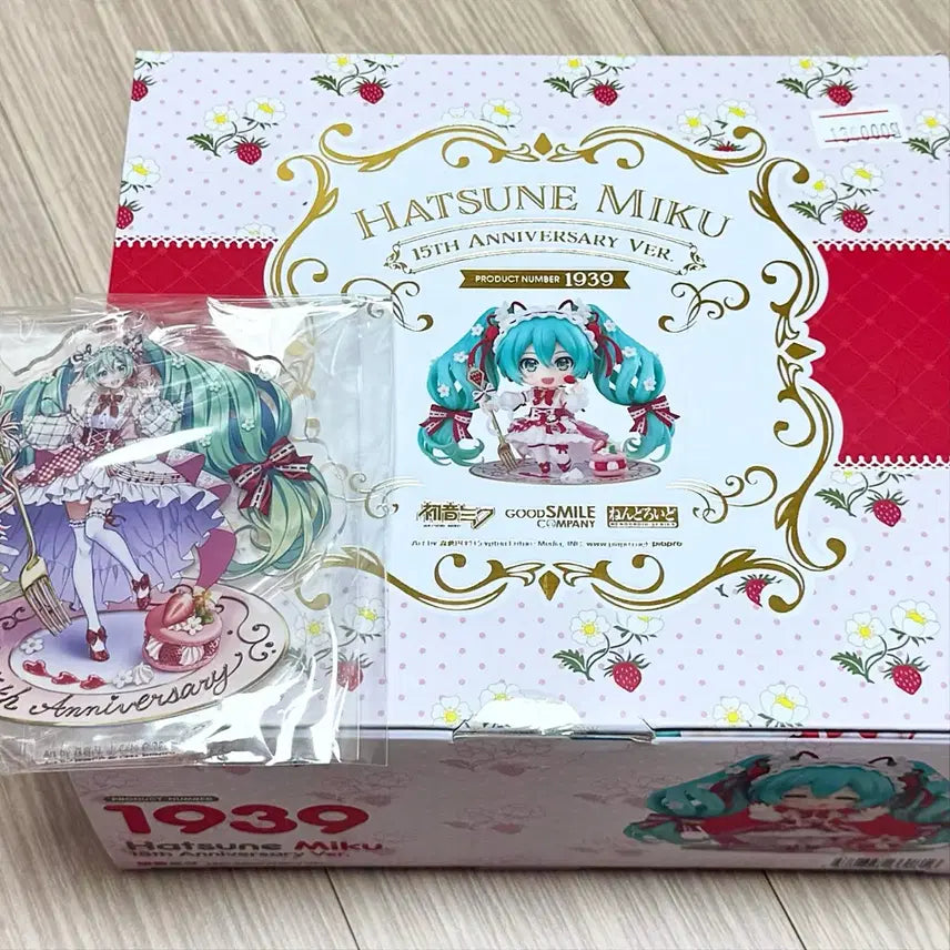 [BUNJANG] 15th Anniversary Ver. Miku Nendoroid / 13.0 단순개봉 상태 최상 15th ANNIVERSARYVER. 미쿠 넨드로이드