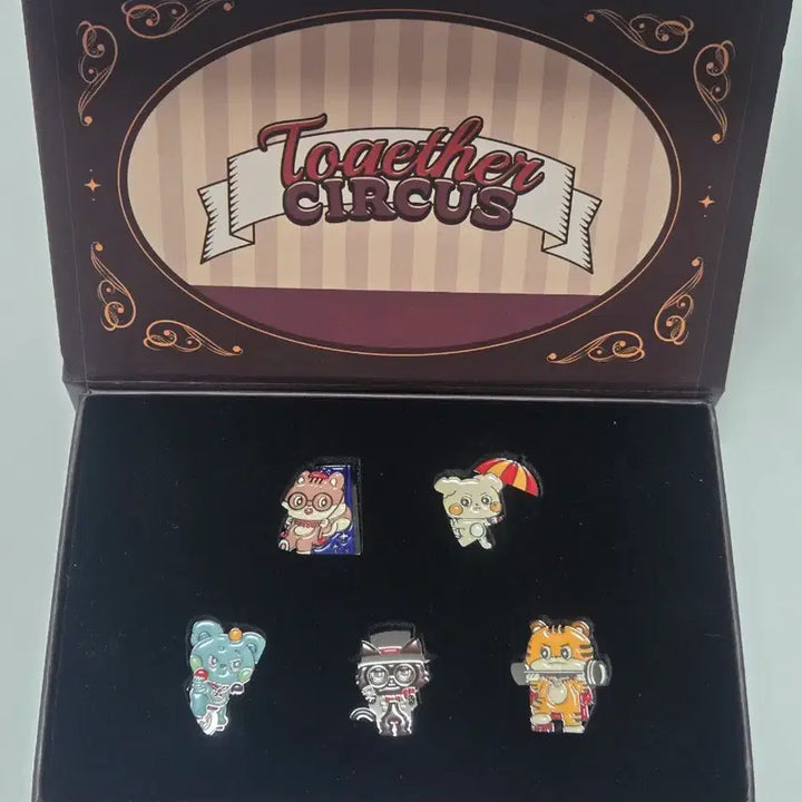 [BUNJANG] Together Circus Badge Set / T1 투게더 서커스 뱃지 도오페페케