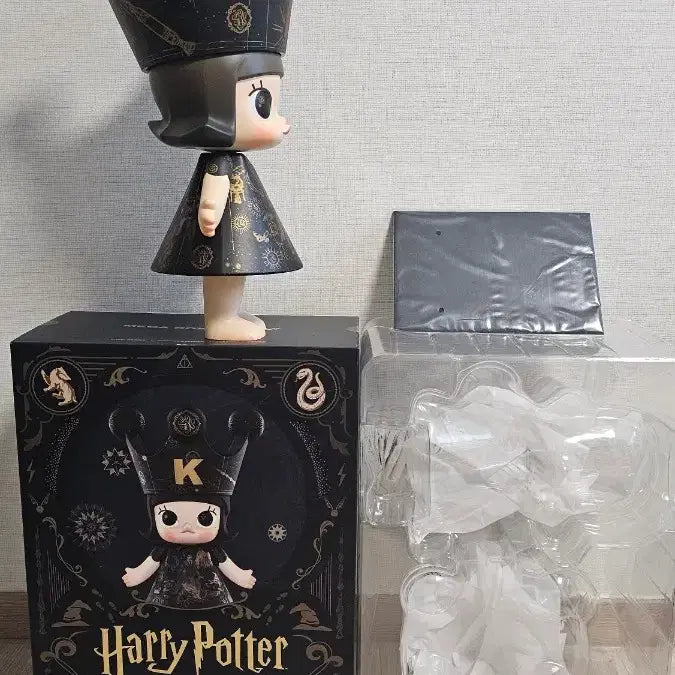 [BUNJANG] Pop Mart Mega Royal Molly Harry Potter 400% Figure / 팝마트 메가 로얄 몰리 피규어 400% 해리포터