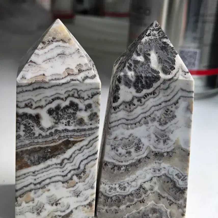 [BUNJANG] Dendritic Calcite Stone Tower (Set of 2) - Ink Wash Painting Style / [자연의 수묵화] 덴드릭 칼사이트 원석 타워 2종 (인테리어/명상 오브제