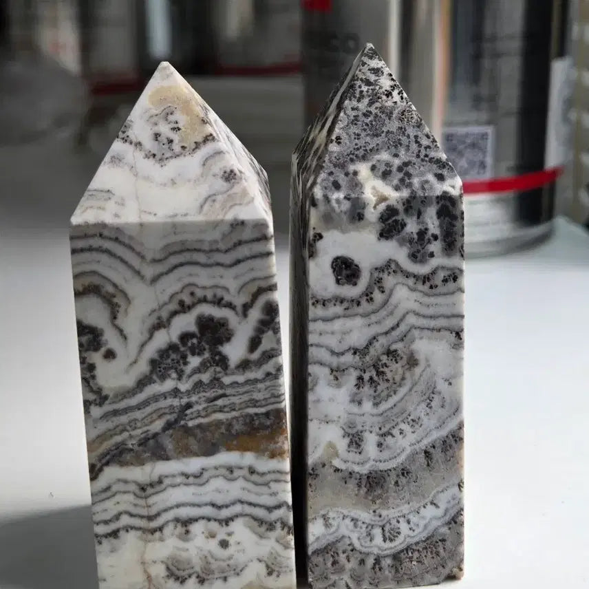 [BUNJANG] Dendritic Calcite Stone Tower (Set of 2) - Ink Wash Painting Style / [자연의 수묵화] 덴드릭 칼사이트 원석 타워 2종 (인테리어/명상 오브제