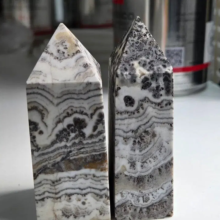 [BUNJANG] Dendritic Calcite Stone Tower (Set of 2) - Ink Wash Painting Style / [자연의 수묵화] 덴드릭 칼사이트 원석 타워 2종 (인테리어/명상 오브제