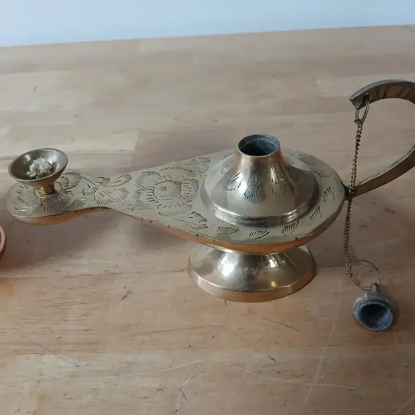 [BUNJANG] Vintage Copper Vase &amp; Brass Aladdin Lamp Ornament / 동 장식품