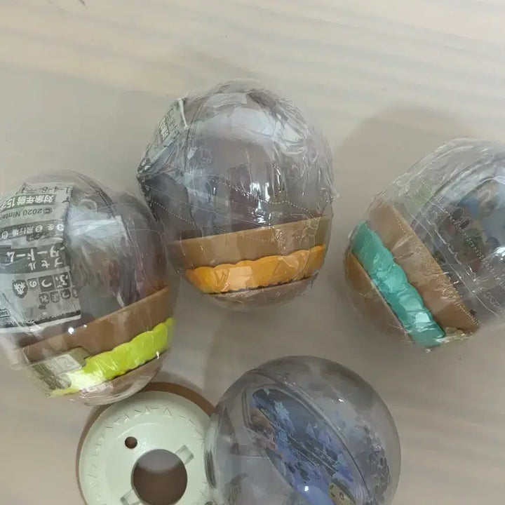 [BUNJANG] Animal Crossing: New Horizons Water Globe Gachapon Set (Spring, Summer, Autumn, Winter) / 동물의숲 워터볼 가챠 세트 (봄여름가을겨울)