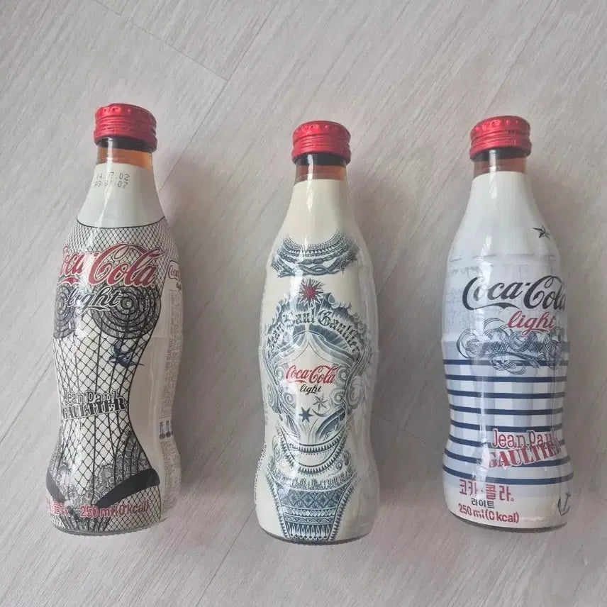 [BUNJANG] Coca-Cola Jean Paul Gaultier Limited Edition 3-Bottle Set / 코카콜라 장 폴 고티에 3병 세트