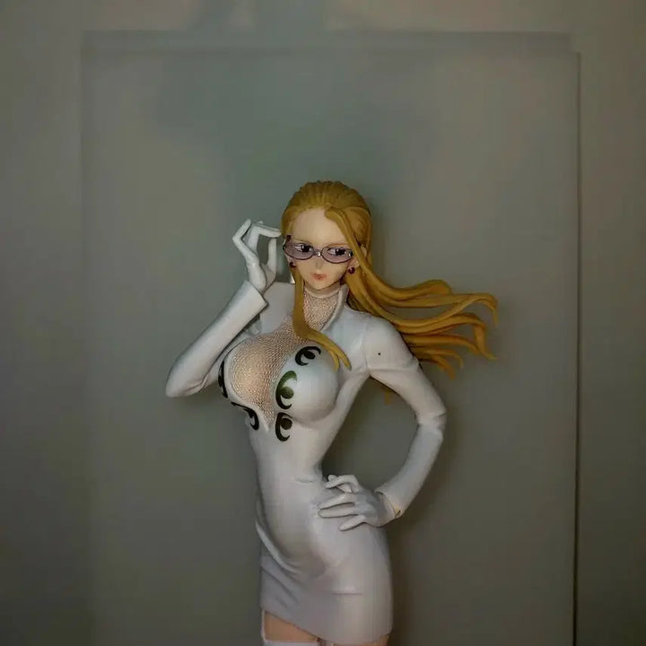 [BUNJANG] One Piece Glitter &amp; Glamours Kalifa Figure (White) / 원피스 글리터 앤 글래머스 G&amp;G 칼리파 반프레스토 화이트