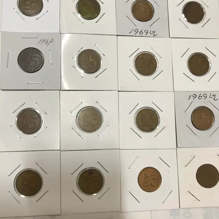 [BUNJANG] South Korean Bank 1969 5 Won Coin (52 pcs) / 한국은행 69년5원 동전판매