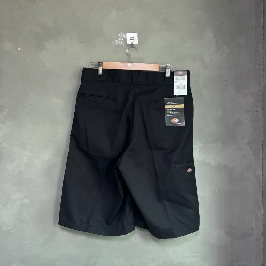[SOLD OUT] 새상품 디키즈 버뮤다 팬츠 반바지 블랙