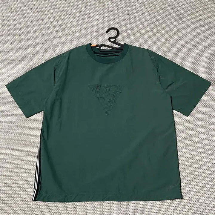 [SOLD OUT] XL 브이시즌 골프 반팔 웜업 B.8298