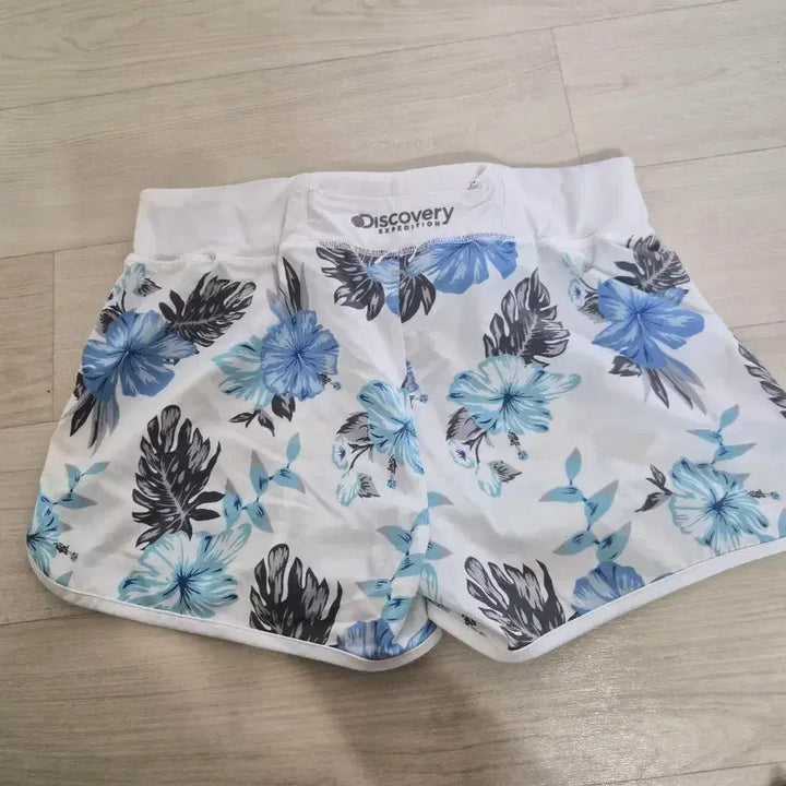 [BUNJANG] Discovery Flower Pattern Shorts / 디스커버리 플라워 패턴 반바지 허리둘레72
